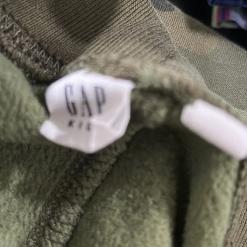 GAP kids white and green boys SET size XXL GUC